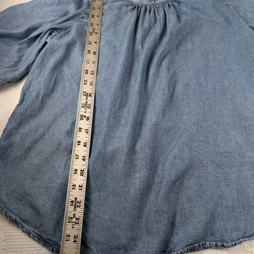 Lauren Conrad women's peasant top 100% lyocell blue chambray size Large - Picture 5 of 9